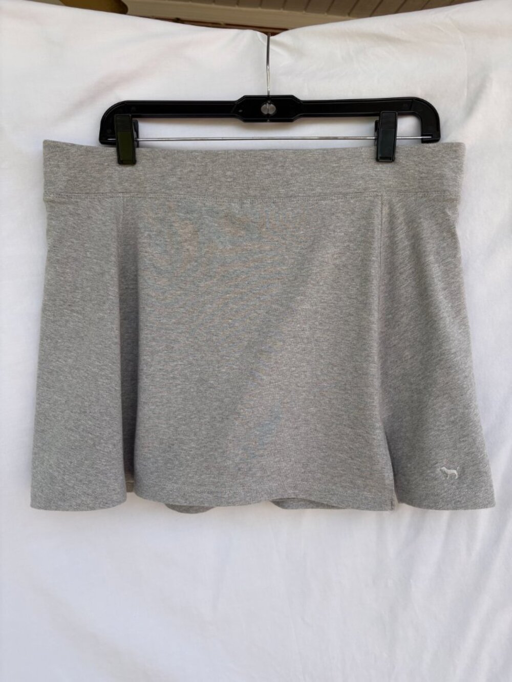 PINK Victoria’s Secret Gray Cotton Skort XL